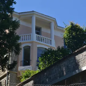 Le Bompard 50 M2 Art Deco Plein Centre Avec Jardin Apartment Rodez