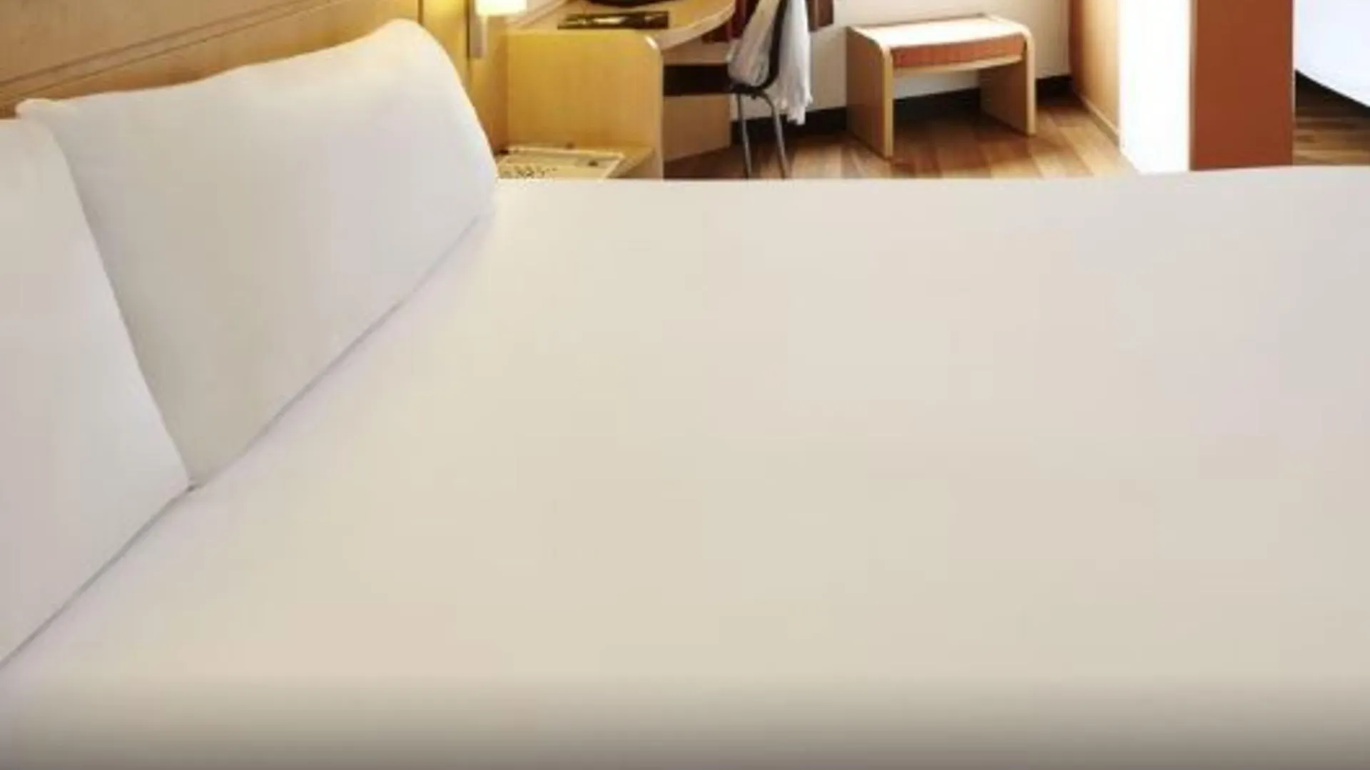 ***  Ibis Styles Marseille Gare Saint-Charles Hotel France