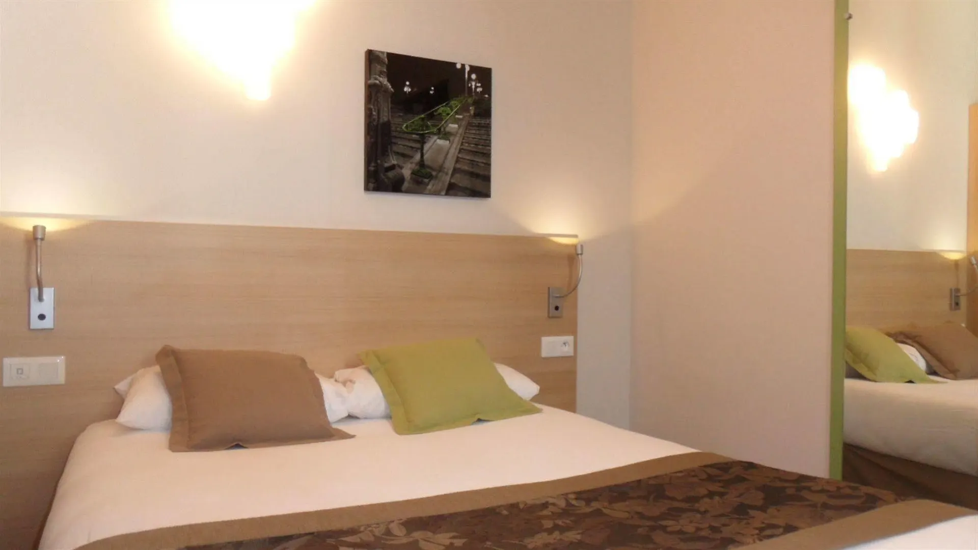 Ibis Styles Marseille Gare Saint-Charles Hotel