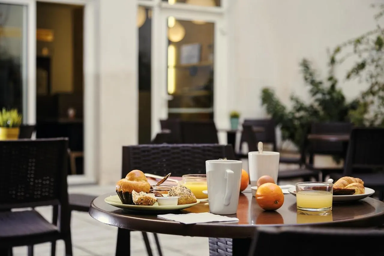 ***  Ibis Styles Marseille Gare Saint-Charles Hotel France